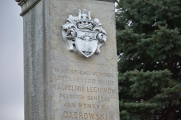 Pierzchów-pomnik-13