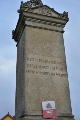 Pierzchów-pomnik-3