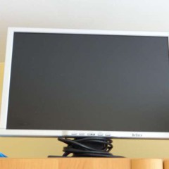 Puzzle, szminka, lampa, ubrania  i inne- do oddania, do sprzedania, na wymianę- zobacz!