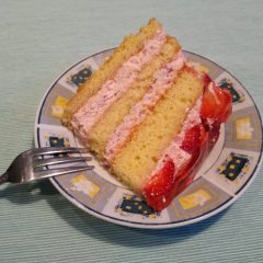 Kącik Kulinarny: tort truskawkowy