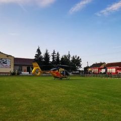 Wypadek motocyklisty. Wezwano śmigłowiec LPR