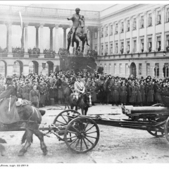 Krótka historia świętowania odzyskania niepodległości