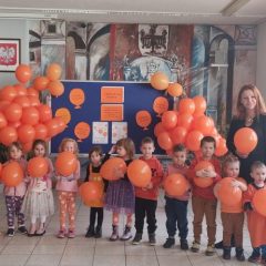 Szkoła Podstawowa w Winiarach w kampanii ,,19 dni przeciwko przemocy dzieci i młodzieży”