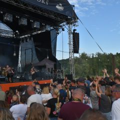 Elektryczne Gitary i Kamil Bednarek rozgrzali plażę w Nieznanowicach