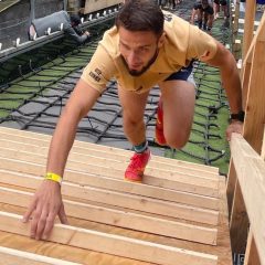 „Red Bull 400” na Wielkiej Krokowi w Zakopanem. Nie zabrakło reprezentacji OSP Kunice. „Nasi strażacy nie boją się żadnych wyzwań!”