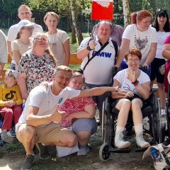Wyjątkowy projekt gdowskiej Fundacji Chomik. Zagroda przyrodnicza zachwyciła podopiecznych ośrodka w Podolanach