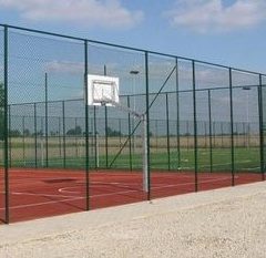 ORLIKI w Gdowie i Niegowici przejdą gruntowny remont. Ruszają kosztowne prace na sportowych obiektach