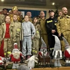 Kolędowanie ze strażakami w gminie Gdów. W Winiarach – „Z kolędą dla nieobecnych”. W Cichawie – z orkiestrą z Niegowici