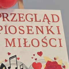 Debiut ŚDS Zagórzany na jubileuszowych „Piosenkach o miłości”. „Impreza rozkwita niczym kwiat róży”