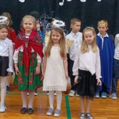 Kolędy i pastorałki na wiele głosów. Magiczny przegląd w Szkole Podstawowej w Pierzchowie