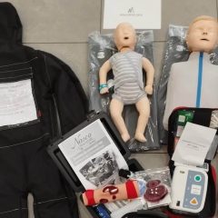 „Ratujemy, nie panikujemy!”. Strażacy z Kunic przeszkolą dzieci i młodzież z umiejętności, które mogą ocalić zdrowie i życie
