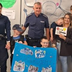 „Dzielnicowy bliżej nas” w Gdowie. Policjanci z wizytą u przedszkolaków. Rozmawiano o bezpieczeństwie