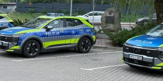 Nowe radiowozy dla wielickiej policji. Jeden z nich wzmocni flotę jednostki w Gdowie