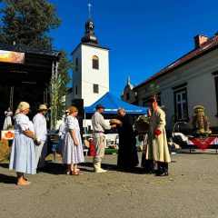 Potrójne dziękczynienie w Gdowie. Dożynki parafialne połączone z jubileuszami 25-lecia