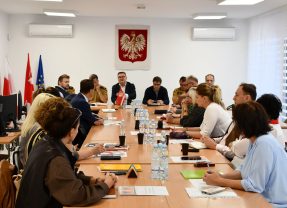 Rozmowy o bezpieczeństwie w szkołach i przedszkolach Gminy Gdów