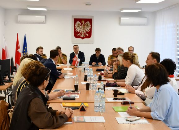 Rozmowy o bezpieczeństwie w szkołach i przedszkolach Gminy Gdów
